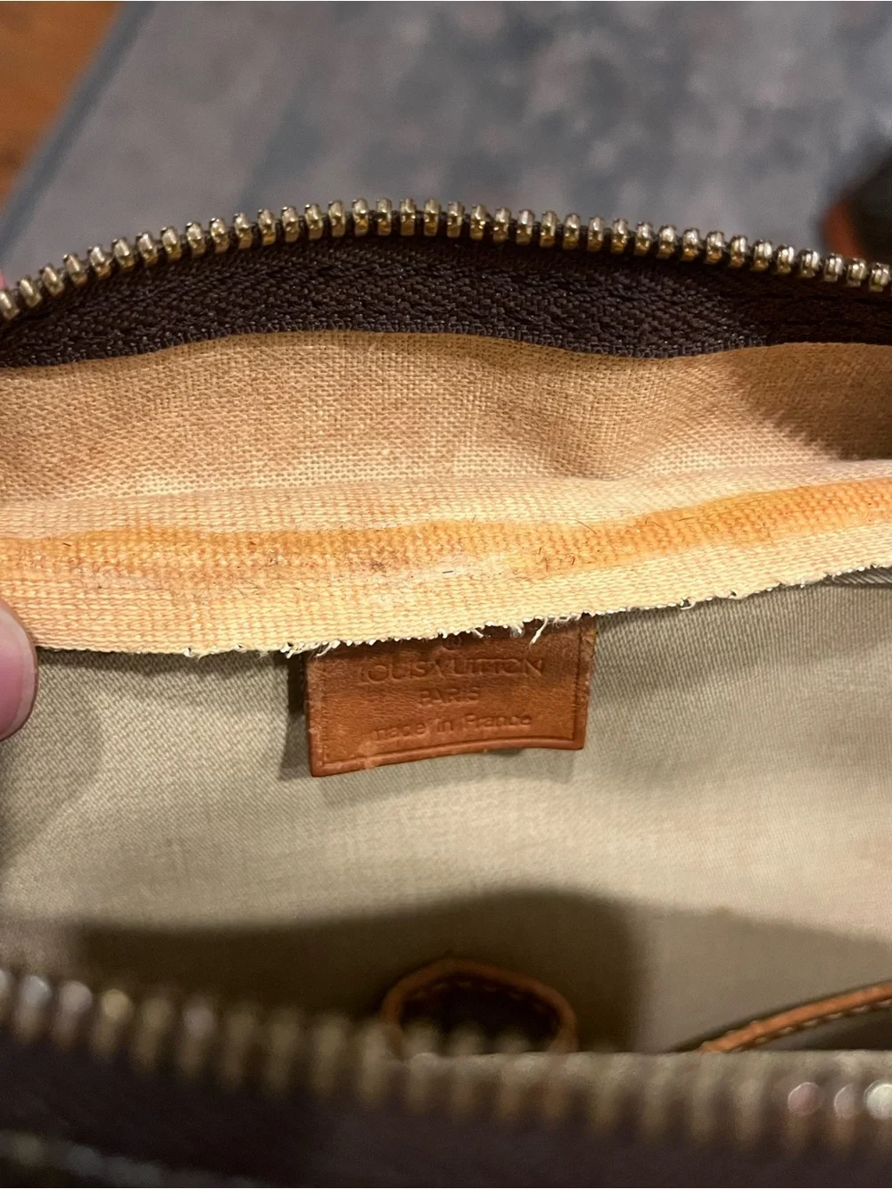 Louis Vuitton Deauville handbag in monogram canvas